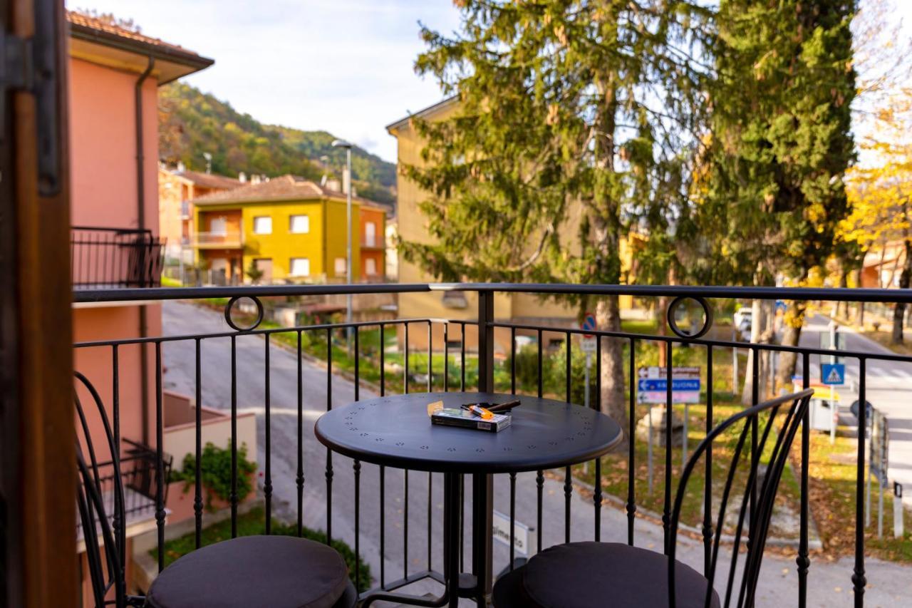 River House Mercatello sul Metauro 外观 照片